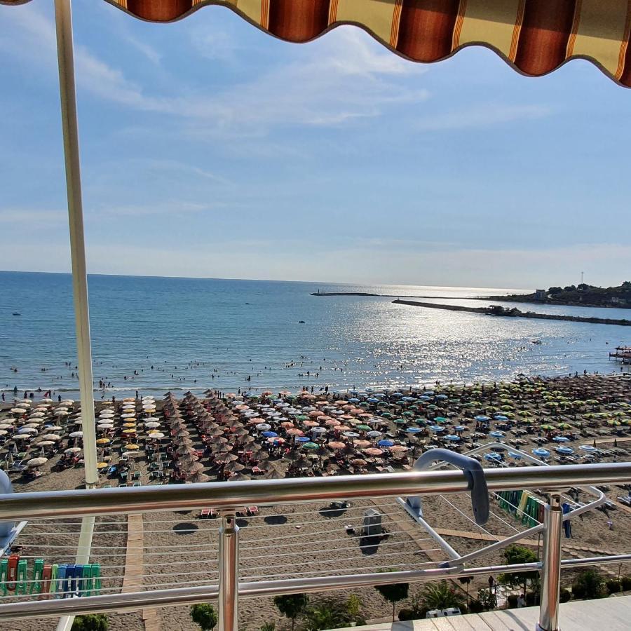 Shëngjin Apartment Sea View מראה חיצוני תמונה