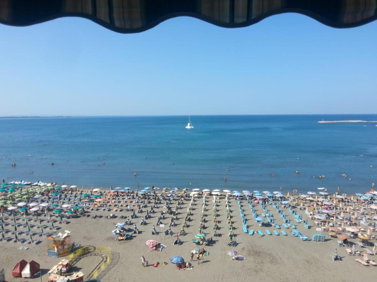 Shëngjin Apartment Sea View מראה חיצוני תמונה